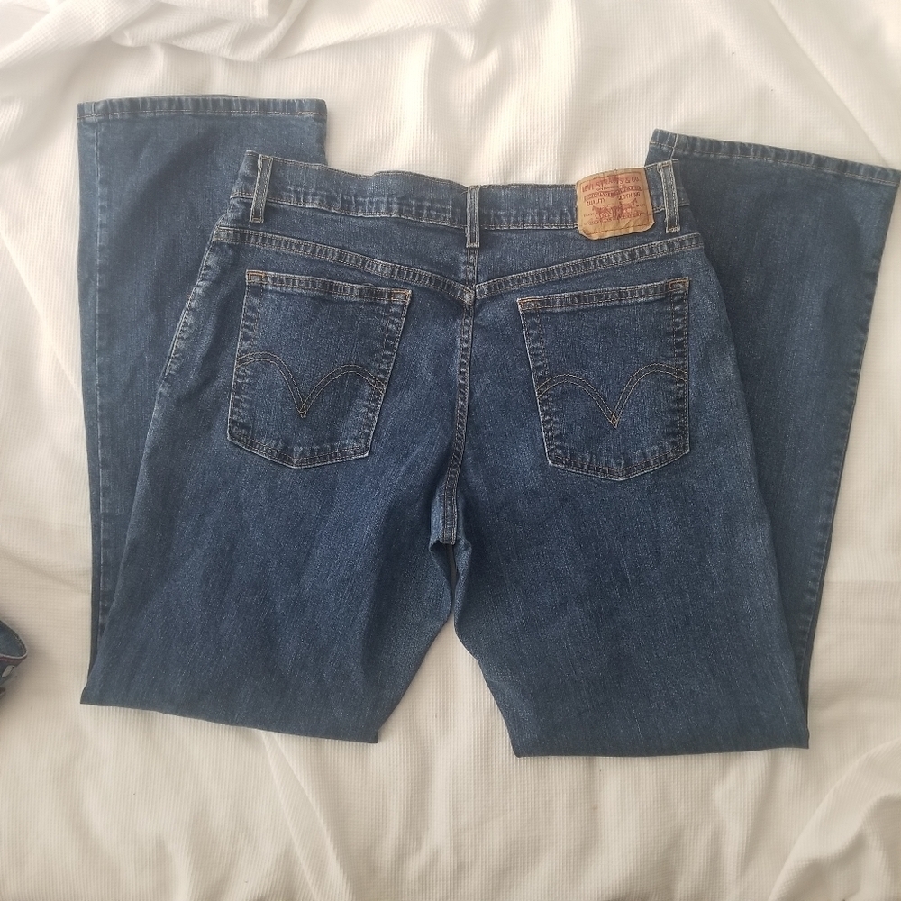 ***LEVI Bootcut Jeans. BB2